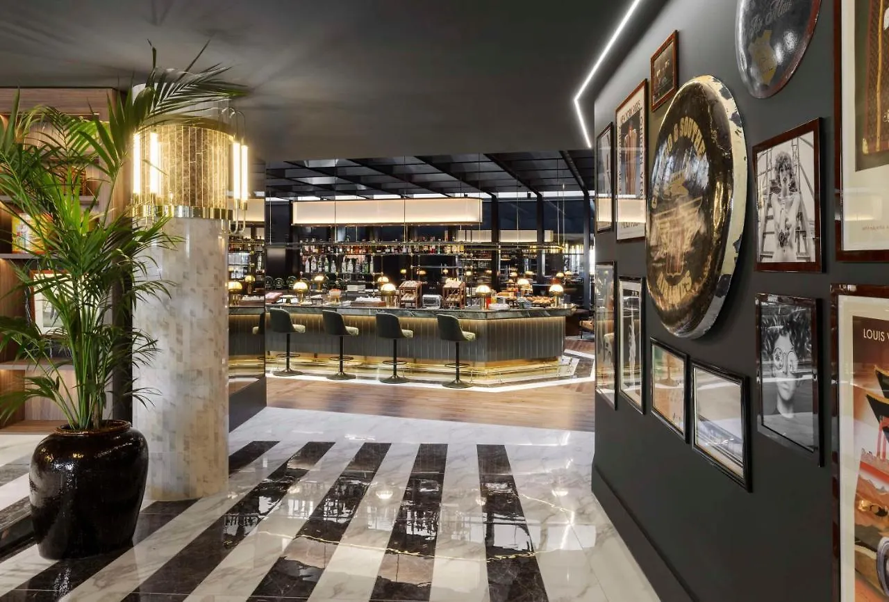 Radisson Collection Hotel, Santa Sofia Milano Hotel