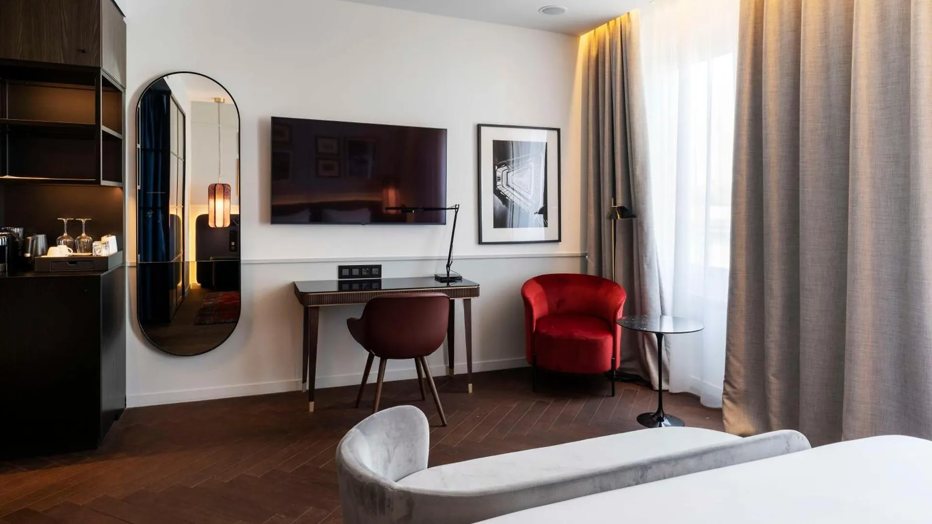 Radisson Collection Hotel, Santa Sofia Milano 5*,