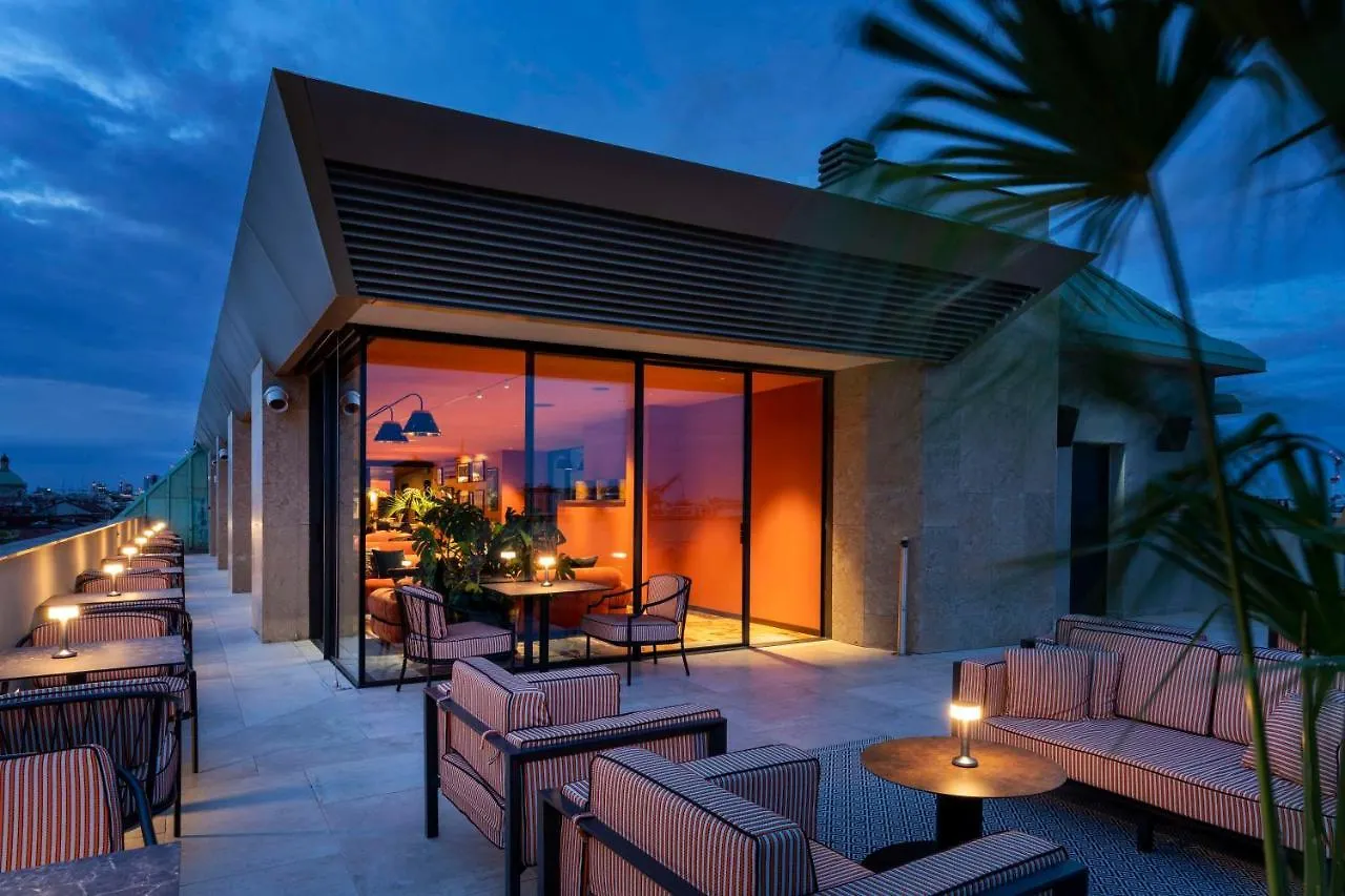 Radisson Collection Hotel, Santa Sofia Milán